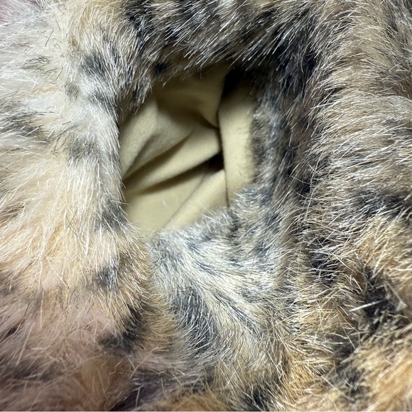 St. John Animal Print Faux Fur Bomber Jacket - Picture 15 of 16